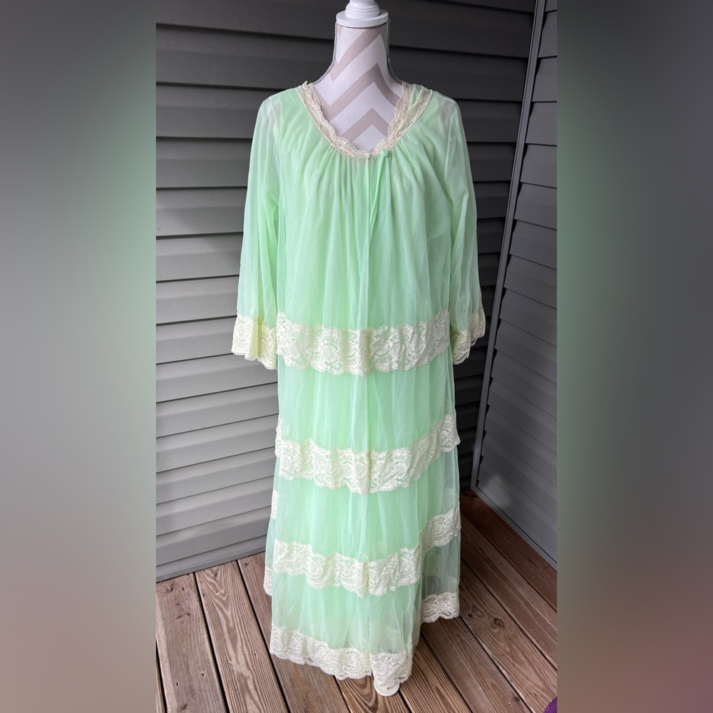 VTG - INTIME Lane Bryant Green Chiffon Peignoir Robe Nightgown 2 Piece Sz S